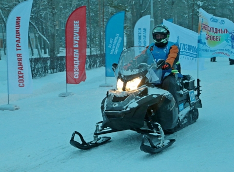 Газовики Оренбуржья приняли участие в снегоходном пробеге